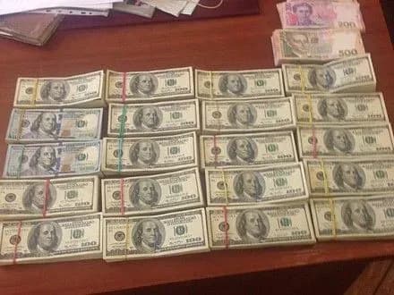 konverttsentr-z-pivmilyardnim-oborotom-vikrili-u-mikolayevi