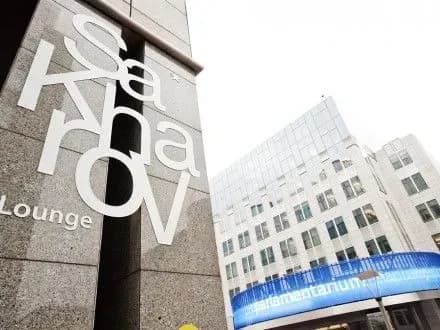 premiyu-sakharova-mozhut-prisuditi-nominantu-bez-bilshosti-golosiv