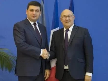 v-groysman-rozpoviv-ministru-ekonomiki-frantsiyi-pro-pokraschennya-biznes-klimatu-v-ukrayini