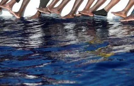 tila-16-migrantiv-vineslo-na-bereg-u-liviyi