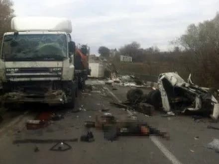 cherez-dtp-na-khmelnichchini-zaginulo-podruzhzhya