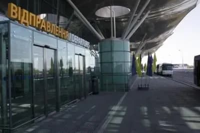 gromadyanina-ssha-yakogo-rozshukuvav-interpol-zatrimali-v-aeroportu-borispil