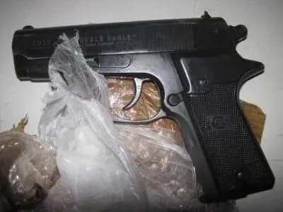 na-sumschini-prikordonniki-viyavili-pistolet-v-poyizdi-na-moskvu