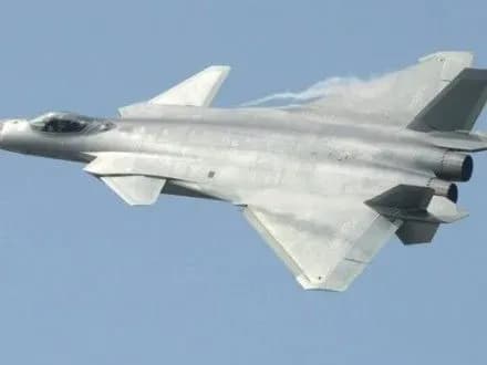 kitay-vpershe-pokazav-vinischuvach-j-20-na-aviasaloni-v-chzhukhayi