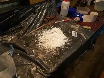 sbu-likviduvala-zlochinnu-grupu-yaka-zbuvala-narkotiki-na-lini-rozmezhuvannya