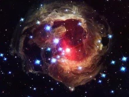 komanda-khabbla-predstavila-100-kraschikh-fotografiy-kosmosu-2016-roku