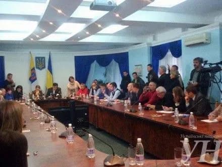 zhiteli-odeschini-vimagayut-skasuvati-rishennya-selischnoyi-radi-pro-dobrovilne-obyednannya