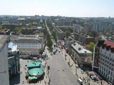 meshkantsi-khmelnitskogo-perekrili-rukh-avtotransportu