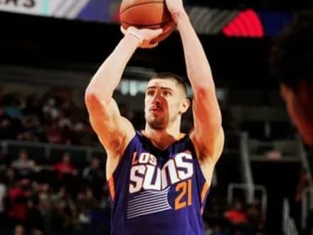ukrayinskiy-basketbolist-o-len-nabrav-18-ochok-u-matchi-nba