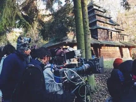 u-lvovi-zyomki-indiyskogo-filmu