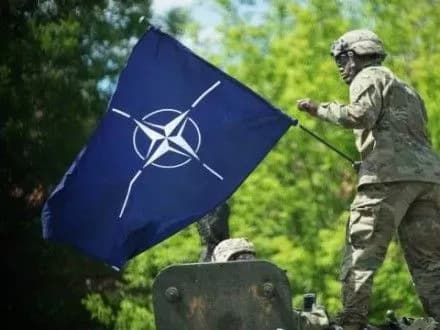 instruktori-nato-vzhe-pidgotuvali-chotiri-batalyoni-ukrayinskikh-viyskovikh-i-friz