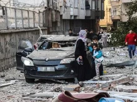 vnaslidok-vibukhu-u-turechchini-zaginula-lyudina-sche-30-poraneni