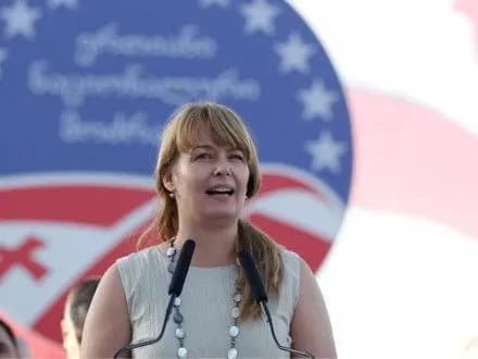 druzhina-m-saakashvili-vidmovilasya-vid-deputatskogo-mandata-u-gruziyi