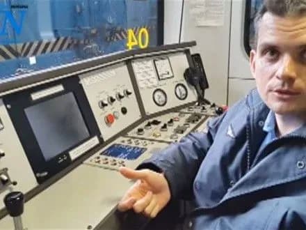 budni-mashinista-potyagu-metro-spetsproekt-unn