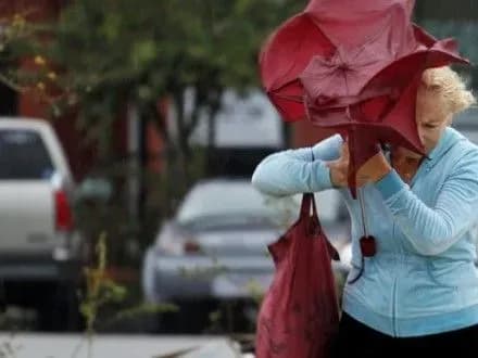 shtormove-poperedzhennya-ogolosili-na-odeschini