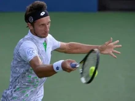 tenisist-s-stakhovskiy-viyshov-u-chvertfinal-turniru-v-bratislavi