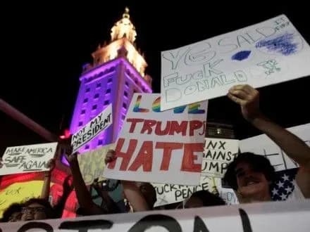 protesti-proti-d-trampa-ne-pripinyayutsya-uzhe-tri-dni