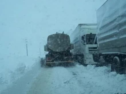 vazhkovagoviy-i-velikogabaritniy-transport-ne-propuskayut-do-khmelnitskogo