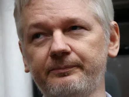 dzh-assanzha-sogodni-v-londoni-dopitayut-u-spravi-pro-zgvaltuvannya