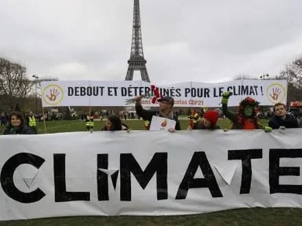 oon-borotba-zi-zminoyu-klimatu-ye-pitannyam-nagalnogo-prioritetu