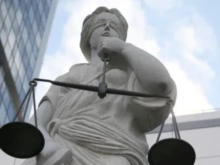 u-yes-shkoduyut-cherez-rishennya-rf-viyti-z-rimskogo-statutu