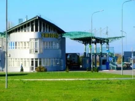 peresichniki-rozblokuvali-punkt-propusku-uzhgorod-na-zakarpatti