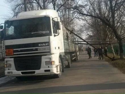 vnaslidok-dtp-u-mariupoli-poshkodzhena-chastina-teplotrasi