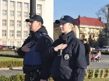 gromadske-viche-do-dnya-gidnosti-ta-svobodi-vidbulosya-v-uzhgorodi