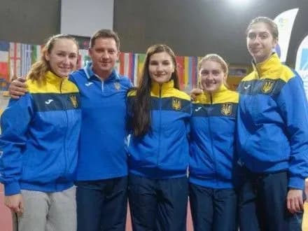 zbirna-ukrayini-z-fekhtuvannya-na-shablyakh-viborola-sriblo-na-etapi-kubka-svitu