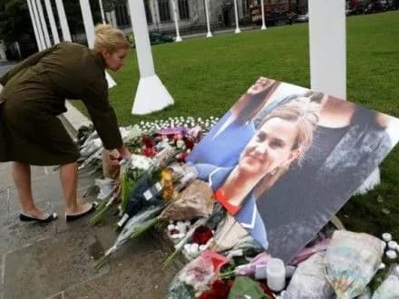 ubivtsyu-britanskoyi-deputatki-dzho-koks-zasudili-do-dovichnogo-uvyaznennya