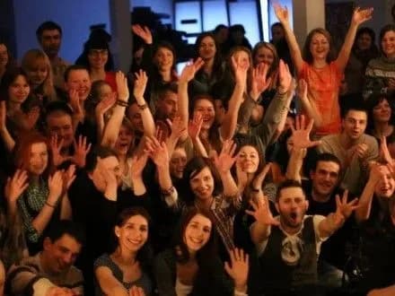 muzikanti-zbirati-koshti-na-stvorennya-klipiv-v-interneti