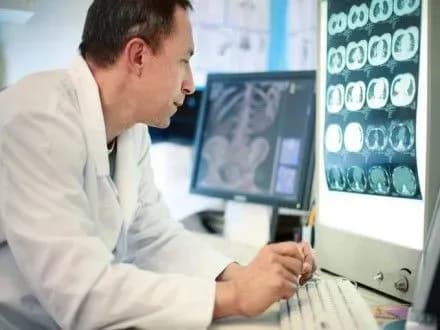 yak-zminyuvalasya-statistika-zakhvoryuvan-na-rak-prostati-u-cholovikiv-protyagom-2013-2016-rokiv-u-riznikh-regionakh-krayini