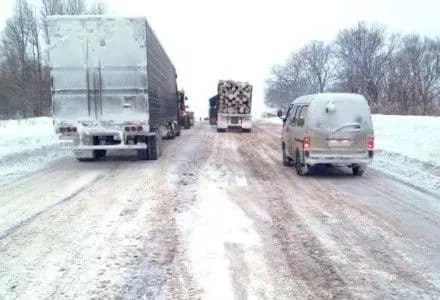 ukravtodor-skasuvav-obmezhennya-rukhu-u-niztsi-oblastey