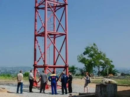 p-poroshenko-pribuv-na-vidkrittya-televezhi-na-gori-karachun