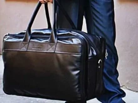 ozbroyeni-lyudi-vidibrali-u-cholovika-1-mln-grn-v-kharkovi