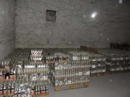 falsifikat-na-mayzhe-2-3-mln-grn-viyavili-u-khersoni