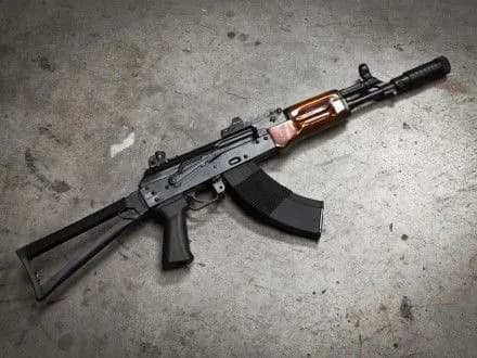 u-rosiyi-povidomili-pro-zapusk-virobnitstva-avtomativ-kalashnikova-u-venesueli-v-2019-rotsi