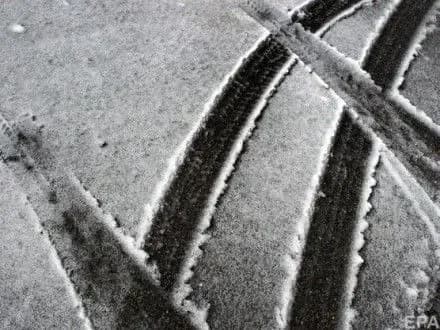 kiyan-poperedili-pro-ozheleditsyu-na-dorogakh