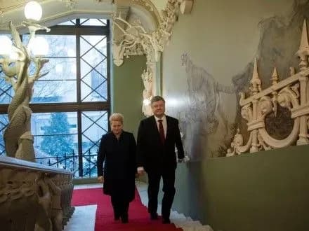 p-poroshenko-pidkresliv-osobliviy-kharakter-spivpratsi-ukrayini-ta-litvi-v-oboronniy-sferi