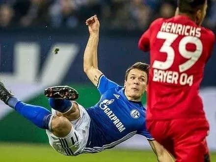 shalke-ye-konoplyanki-postupilosya-bayyeru-ukrayintsevi-v-yurchenka