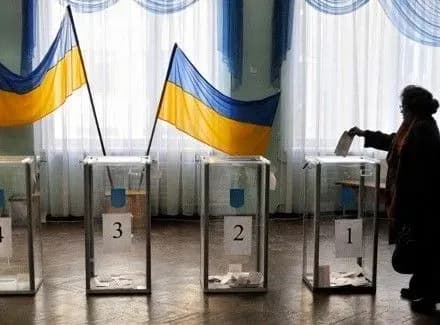 na-vinnichchini-dvk-ukhvalila-rishennya-pro-vidachu-byuleteniv-bez-pasportiv