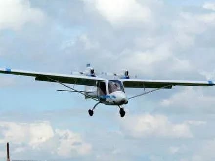 pilot-zaginuv-u-ssha-vnaslidok-zitknennya-litaka-z-liniyeyu-elektroperedachi