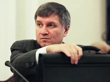 a-avakov-ne-zbirayetsya-yti-u-vidstavku-cherez-podiyi-v-knyazhichakh
