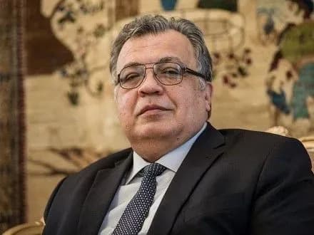 v-aeroportu-ankari-rozpochalas-tseremoniya-proschannya-z-poslom-rf