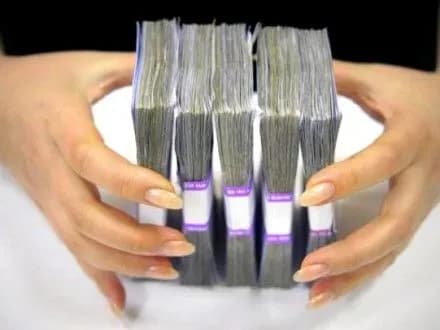 privatbank-timchasovo-zamoroziv-zalishok-na-rakhunku-korporativnikh-kliyentiv