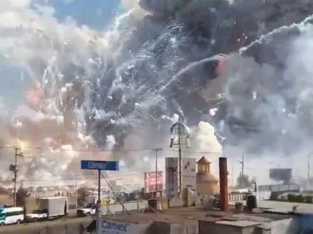 ukrayintsiv-sered-postrazhdalikh-vnaslidok-vibukhu-u-meksitsi-narazi-ne-vstanovleno