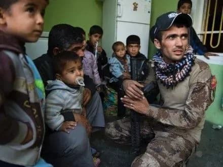 schoneymenshe-23-lyudini-zaginuli-cherez-vibukhi-na-rinku-v-mosuli