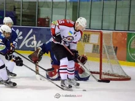 khk-donbas-stav-pershim-uchasnikom-pley-off-ukhl