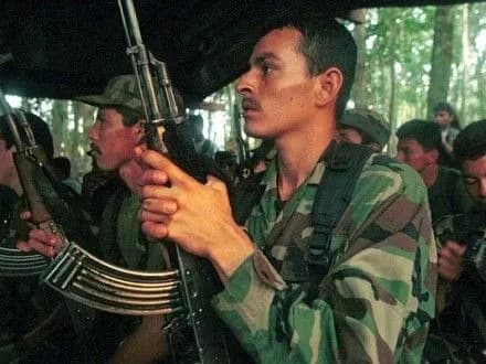 u-kolumbiyi-blizko-4-tis-uvyaznenikh-pid-chas-viyni-partizaniv-chekayut-na-amnistiyu