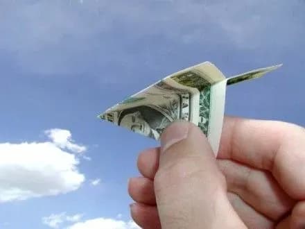 d-tramp-rozglyadaye-mozhlivist-vvedennya-mita-na-import